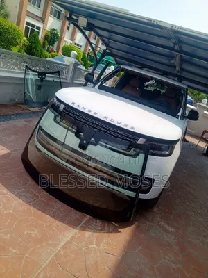 Renge Rover Vugue 2023 Front Windscreen