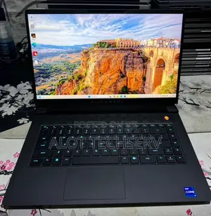 Laptop Dell Alienware 15 R3 16GB Intel Core i7 SSD 1T