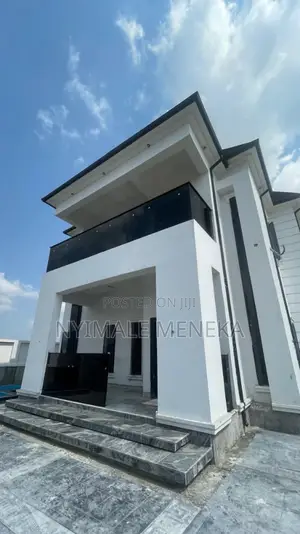 4bdrm Duplex in Cedar Wood, Ruuodomaya for sale