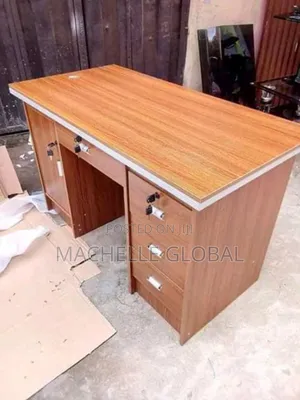 Executive Table (4 Feets)