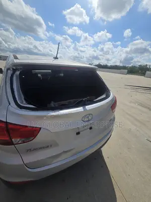 Back Windscreen Glass for Hyundai Tucson 2015 Available