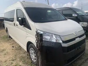 Toyota HiAce 2020 White