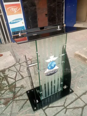 Quality Tampered Glass Church Pulpit
