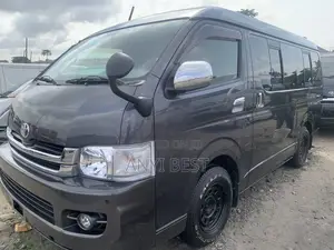 Toyota HiAce 2012 Black