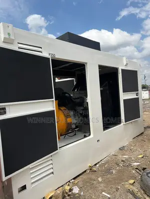 2200 Series Perkins Engine, 350kva. Neatly Used Soundproof