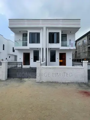 3bdrm Duplex in Ikota for sale