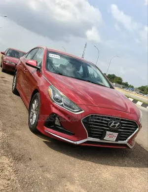 Hyundai Sonata SE 2019 Red