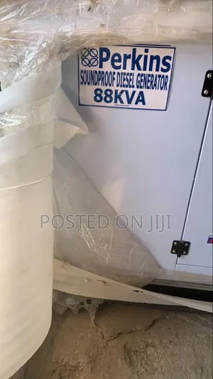 88kva Perkins High Quality Power Soundproof Generator (Diesel)