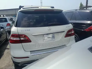 Mercedes-Benz M Class ML350 4MATIC 4dr SUV AWD (3.5L 6cyl 7A) 2015