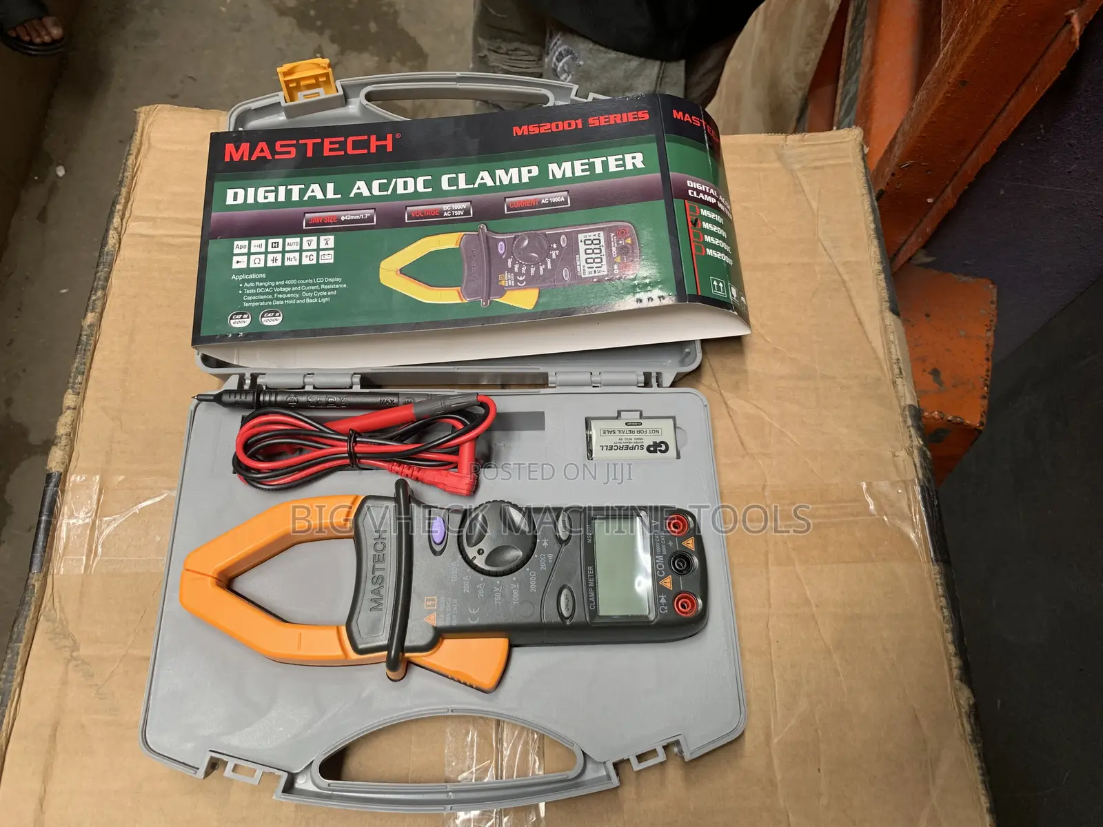 Digital Ac/Dc Clamp Meter