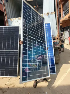 700w Solar Panel