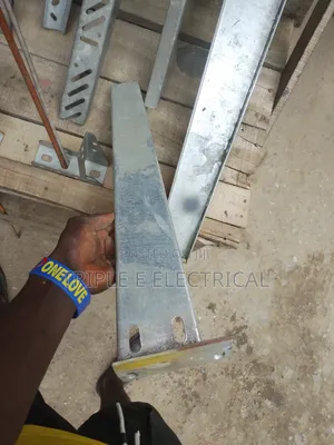 50cm Cable Tray Wall Support