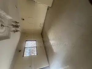 3bdrm Bungalow in Private, Galadimawa for rent