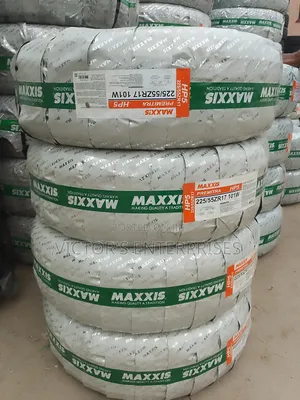 225/55 R 17 Maxxis Tires