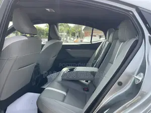 New Toyota Camry SE 2025 Silver