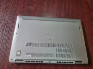 Laptop Dell Latitude 5320 16GB Intel Core i7 SSD 256GB