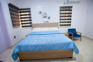 Shortlet at Aghi Serviced Apts Agbowo Ui ( Family Executive Suite)