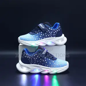 Boys’ Light-Up Sneakers (26-30)