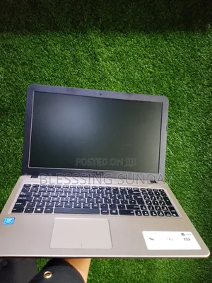 Laptop Asus ASUSPRO B9440UA 8GB Intel Pentium HDD 500GB