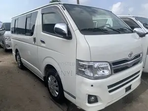 Toyota HiAce 2013 White