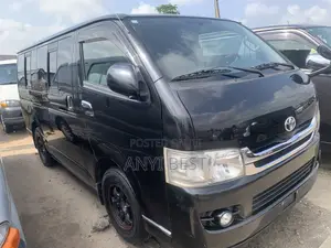 Toyota HiAce 2012 Black