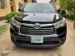 Toyota Highlander XLE V6 4x4 (3.5L 6cyl 6A) 2016 Black