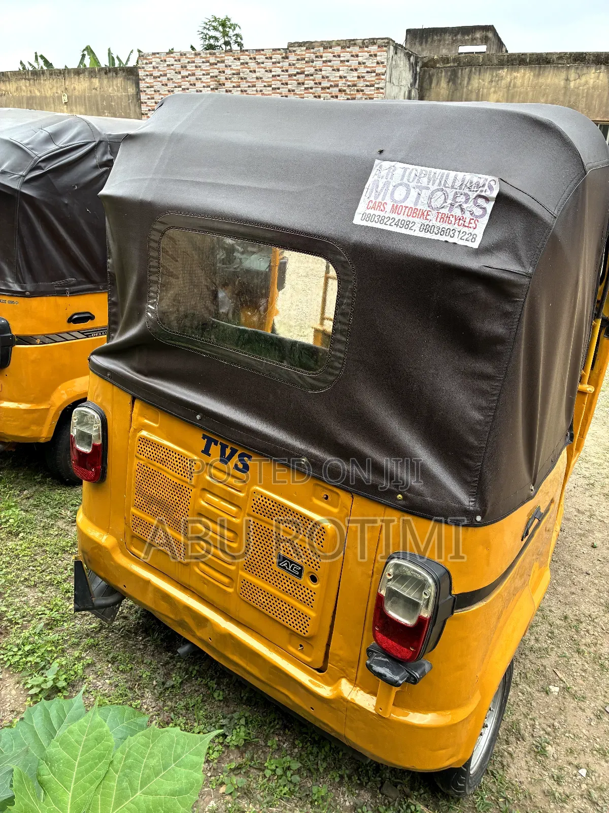 TVS King Deluxe Plus iTouch Start 2016 Yellow