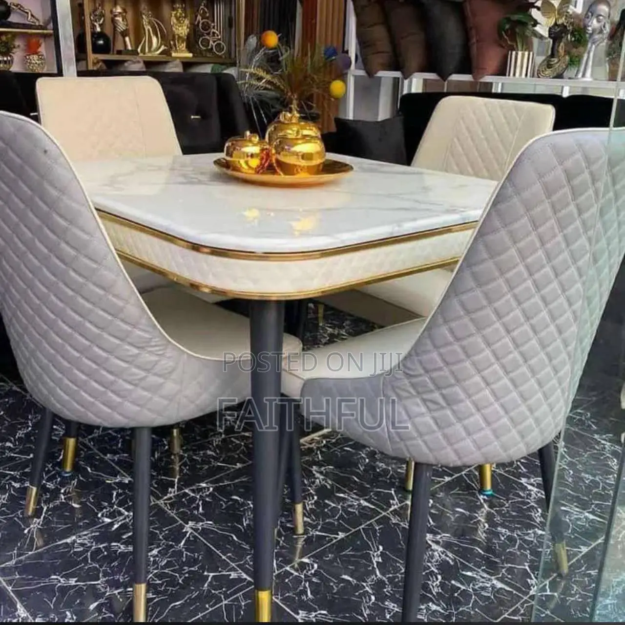 Marble Dining Table 4 Seters