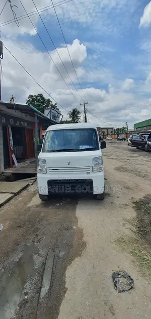 Suzuki APV Minibus 2012 White