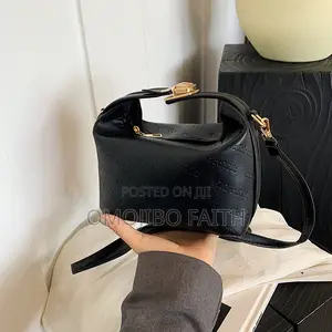 Cute W Unique Design Ladies Bag