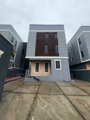 5bdrm Duplex in New Bodija Estate for sale