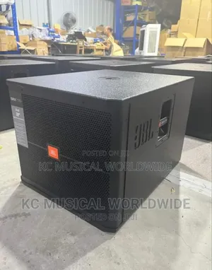 JBL Single Subwoofer Srx718