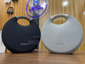 Harman Kardon Onyx Studio 5 Portable Speakers With Deep Bass Sound