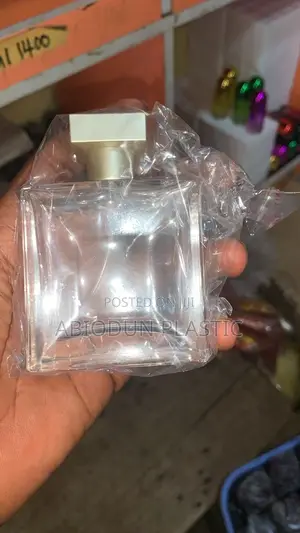 50g With Transparent Bottle