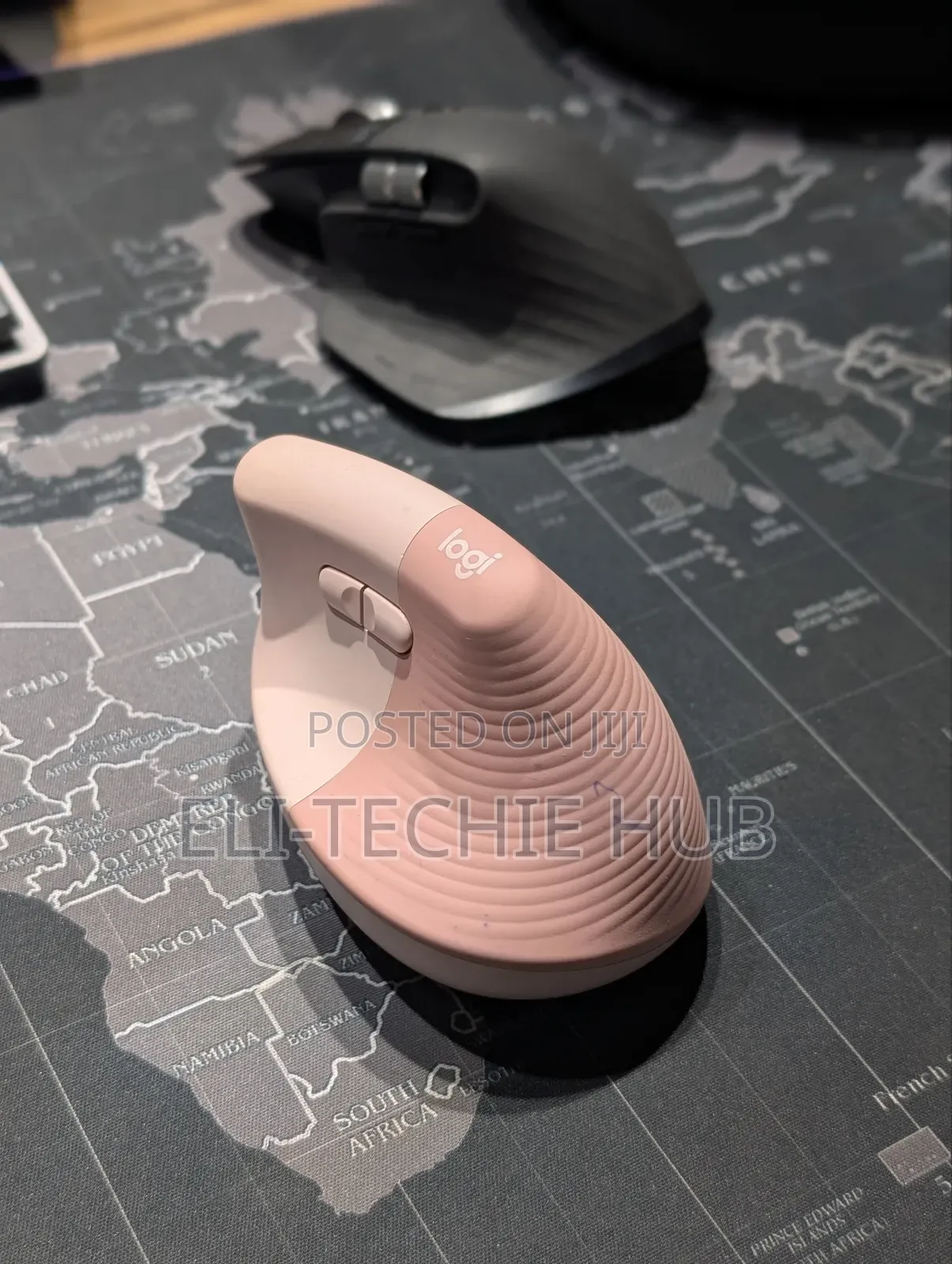 Logi Lift Vertical Wireless Mouse