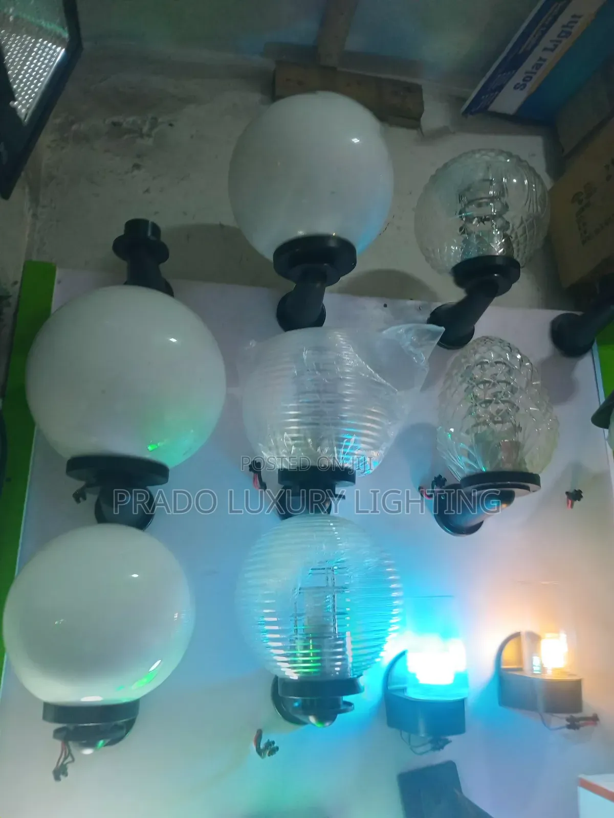 Bulb Garden Light