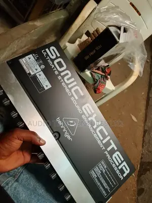 Behringer Sonic Exciter Sx3040