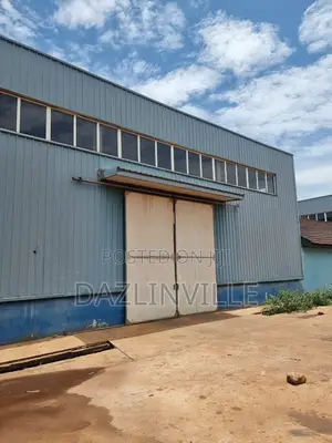 900sqm Internal Space Warehouse to Let at a Strategic Location in Town