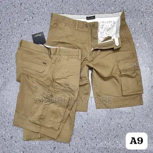 Designer High Quality Cargo Shorts.