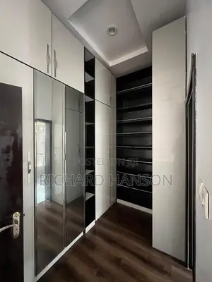 4bdrm Duplex in Lekki Phase 2 for sale