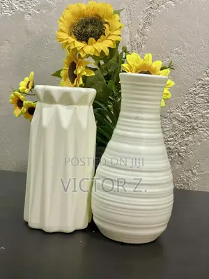 Table Top Flower Bouquet Vase