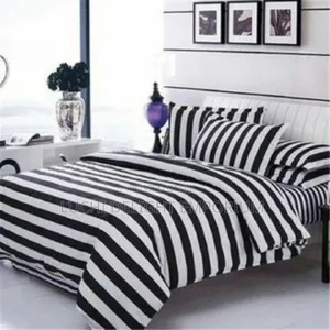 White and Black Duvet,Bedsheet With 4 Pillowcase
