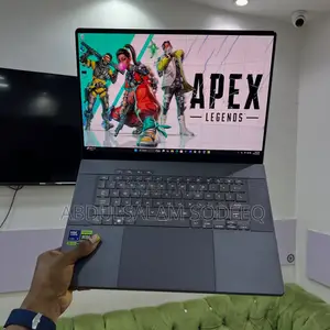 Laptop Asus ROG Zephyrus G16 16GB Intel Core Ultra 9 SSD 1T