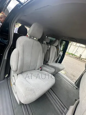 Toyota Sienna LE 8 Passenger 2010 Blue