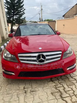 Mercedes-Benz C300 Luxury 4Matic Sedan AWD (3.5L 6cyl 7A) 2013 Red