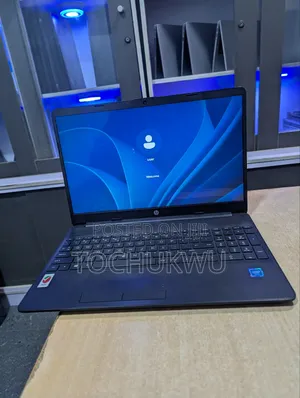 Laptop HP 250 G8 4GB Intel Pentium HDD 1T