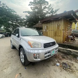 Toyota RAV4 Automatic 2003 Silver
