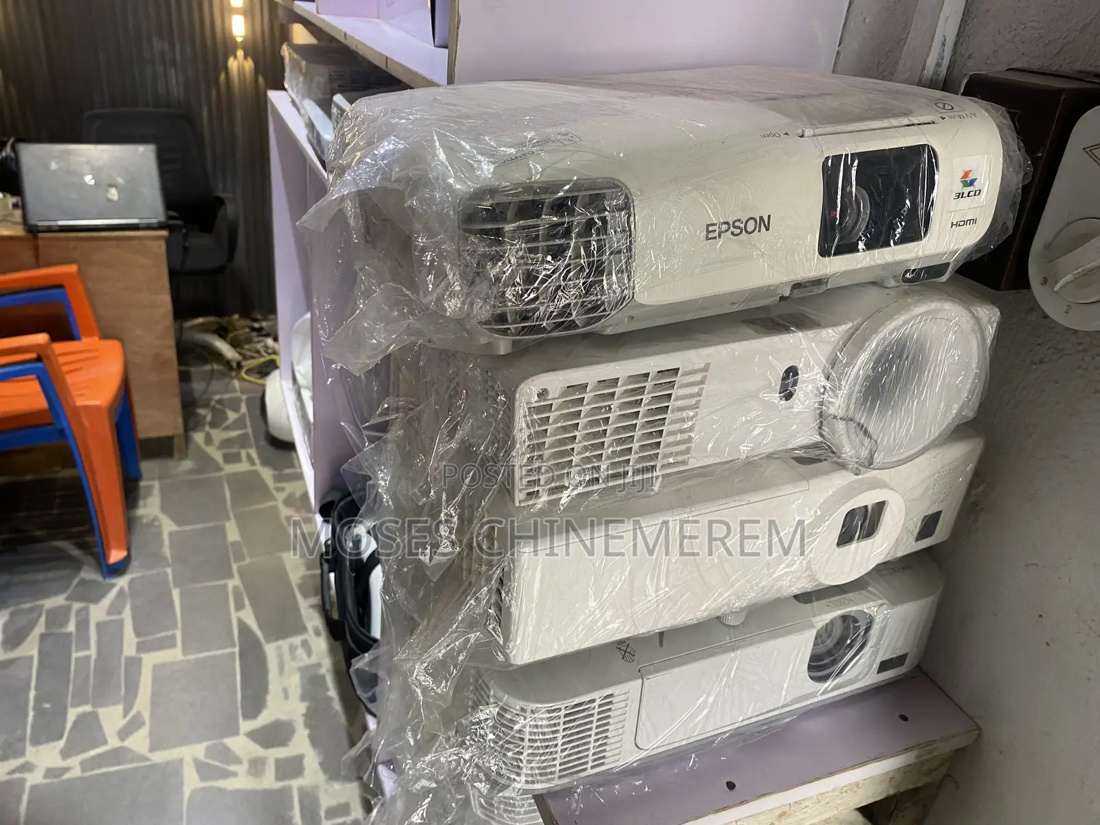 1080p Android Projector – 150 Inch Display”