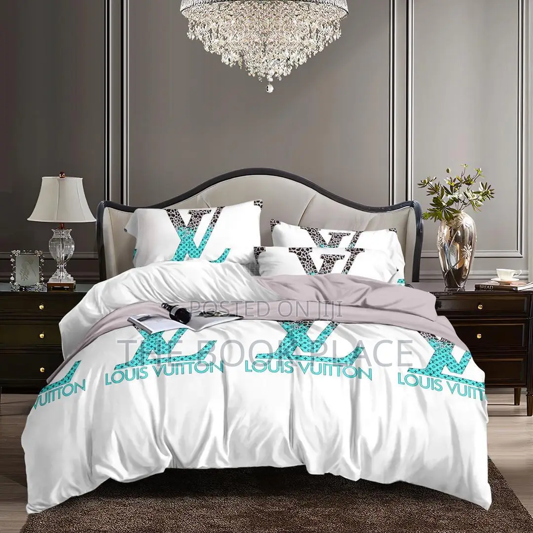 Designed Pure White Bedding