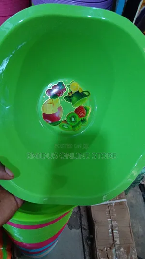 Fancy Plastic Bowl Dozen